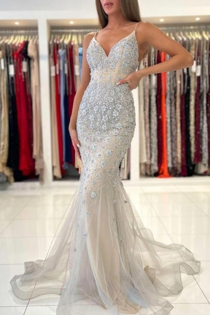 Hermosos vestidos de fiesta de encaje hasta el suelo, sin mangas, con tirantes finos y corte sirena