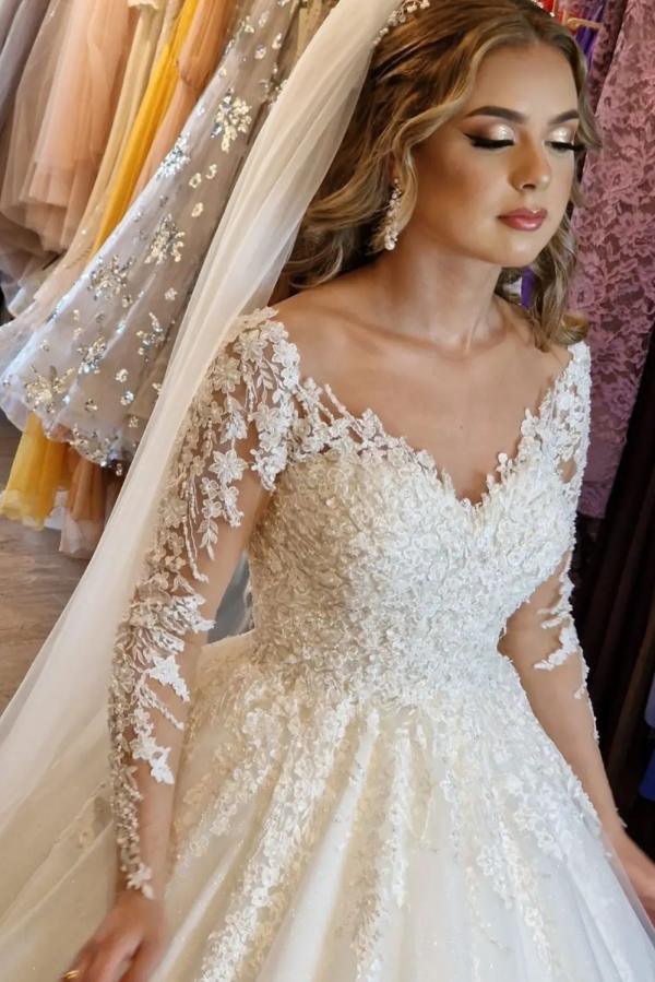 Wunderschönes langes weißes A-Linien-Brautkleid mit V-Ausschnitt und Ärmeln
