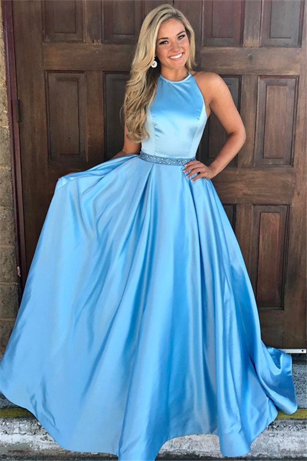 Anmutiges langes A-Linien-Ballkleid aus Satin in Blau