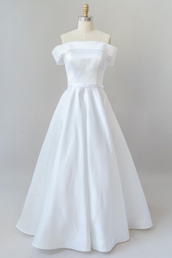 Anmutiges langes Ballkleid mit schulterfreiem Satin-Brautkleid