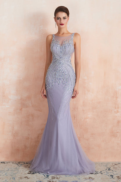 Vestido de noche elegante de sirena de tul con joya larga
