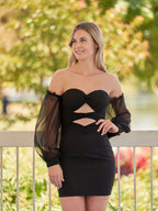 Gregorita | Vestido negro corto de fiesta con escote en forma de cerradura y mangas globo.
