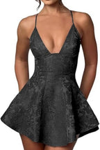 Charmantes Neckholder-Mini-Heimkehrkleid aus Satin mit Rüschen und floralem Jacquard-Muster, kurzes Partykleid für Mädchen