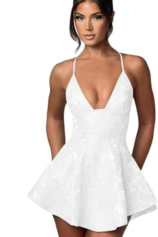 Charmantes Neckholder-Mini-Heimkehrkleid aus Satin mit Rüschen und floralem Jacquard-Muster, kurzes Partykleid für Mädchen