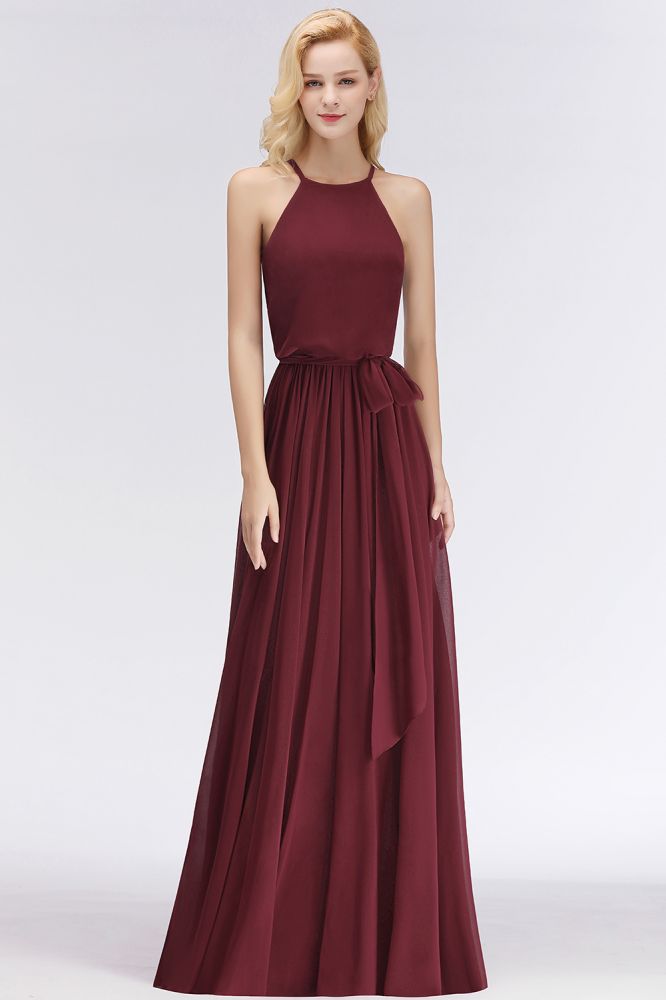 Vestidos de dama de honor de gasa burdeos con volantes y corte A sin mangas y cuello halter