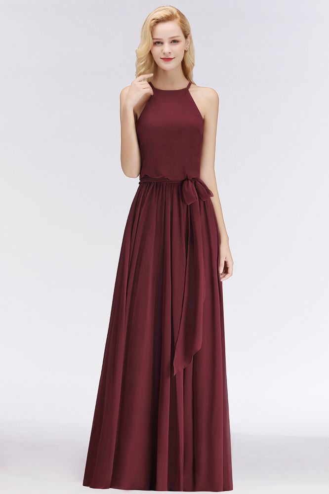Vestidos de dama de honor de gasa burdeos con volantes y corte A sin mangas y cuello halter