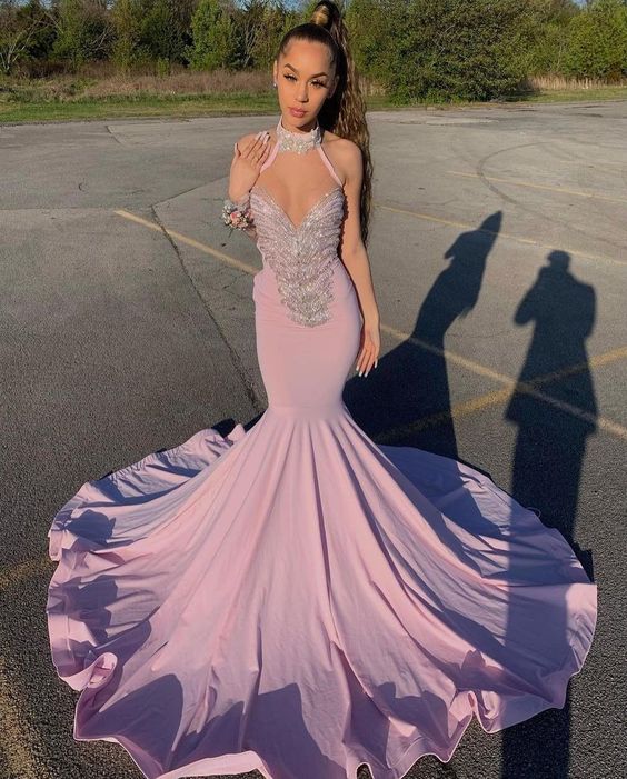Vestidos de fiesta de sirena con escote halter, escote corazón, pedrería, sin mangas y hasta el suelo