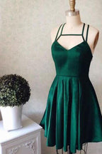 Homecoming-Kleid Sexy Neckholder Dunkelgrün Kurzes Ballkleid Partykleid PD402