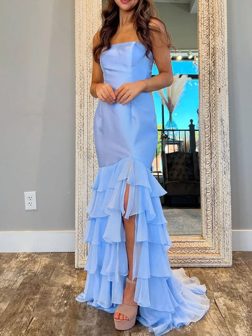 Ida | Vestidos de fiesta azul cielo de corte sirena sin tirantes y abertura