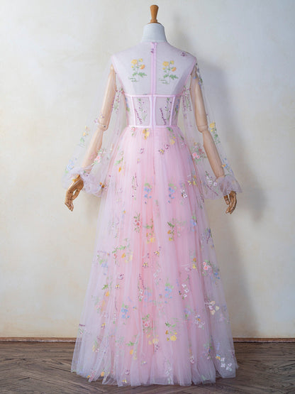 Bodenlanges Ballkleid aus Tüll in Rosa mit Illusionsausschnitt