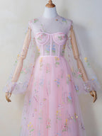 Vestido de fiesta de tul rosa hasta el suelo con cuello ilusión