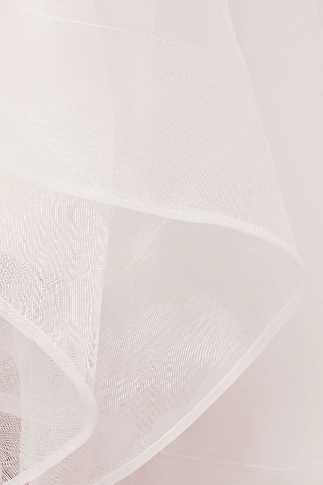 Vestidos de novia color marfil con escote en forma de corazón, corte A, corte alto-bajo, tul espagueti y volantes