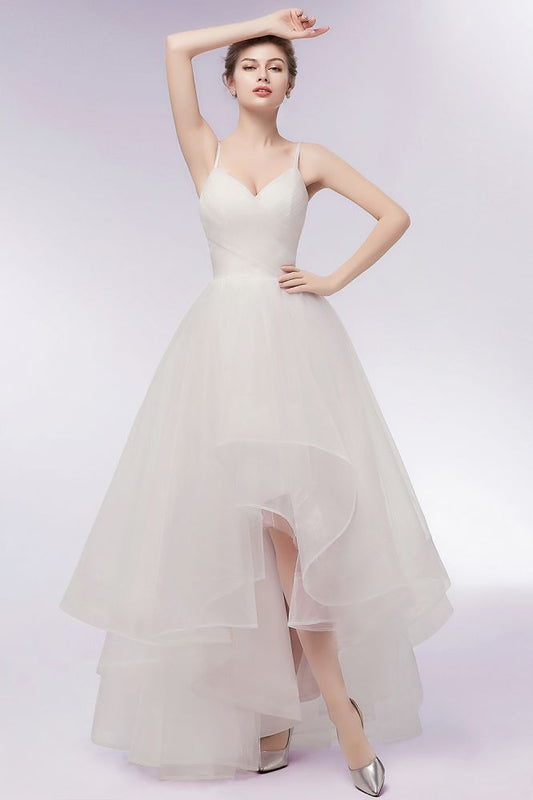 Vestidos de novia color marfil con escote en forma de corazón, corte A, corte alto-bajo, tul espagueti y volantes