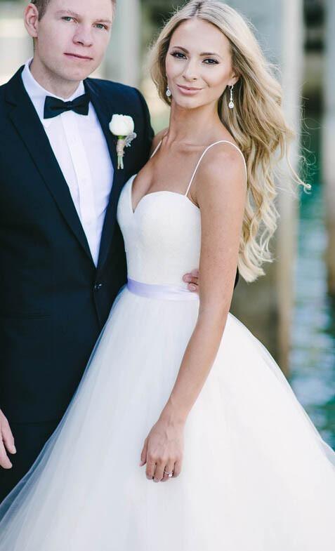 Ivory Tulle Destination Sweetheart Spaghetti Strap  Wedding Dress WD082