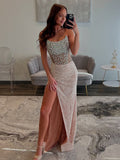 Jacqueline | Vestidos de fiesta largos con lentejuelas, sin tirantes, color champán y corte sirena con abertura