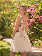 Quinta | Vestidos de fiesta cortos de tul con flores 3D