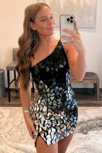Mina | Vestido corto de un solo hombro con efecto espejo de cristal tallado en degradado negro