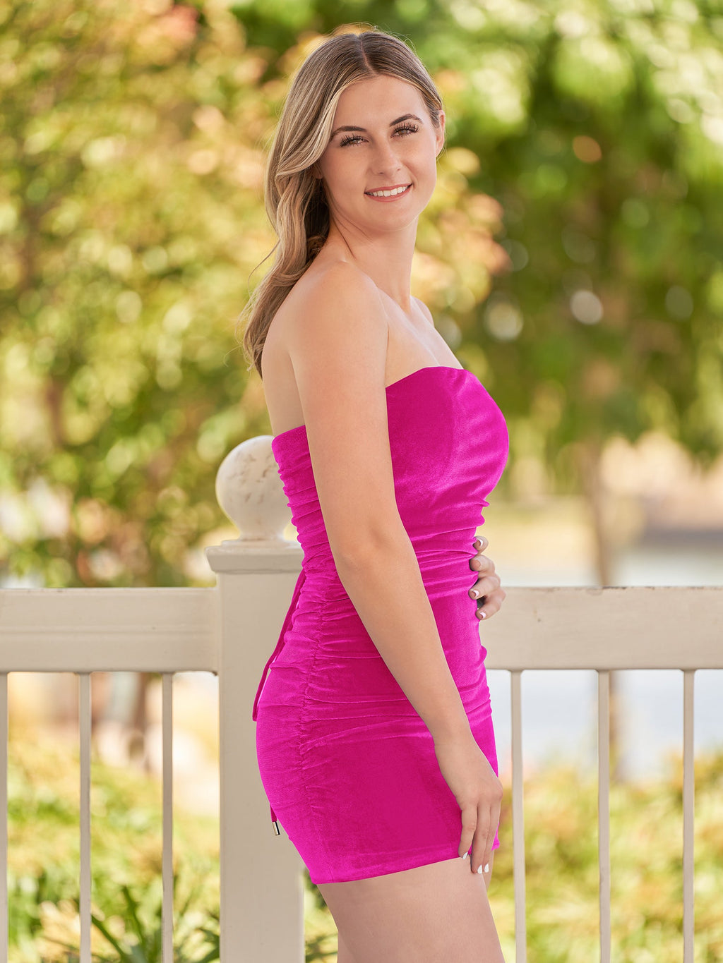 Juliana | Vestidos de fiesta de terciopelo azul rey, ajustados y sin tirantes