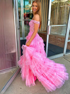 Kashi | Vestido de fiesta de tul con hombros descubiertos y apliques color champán