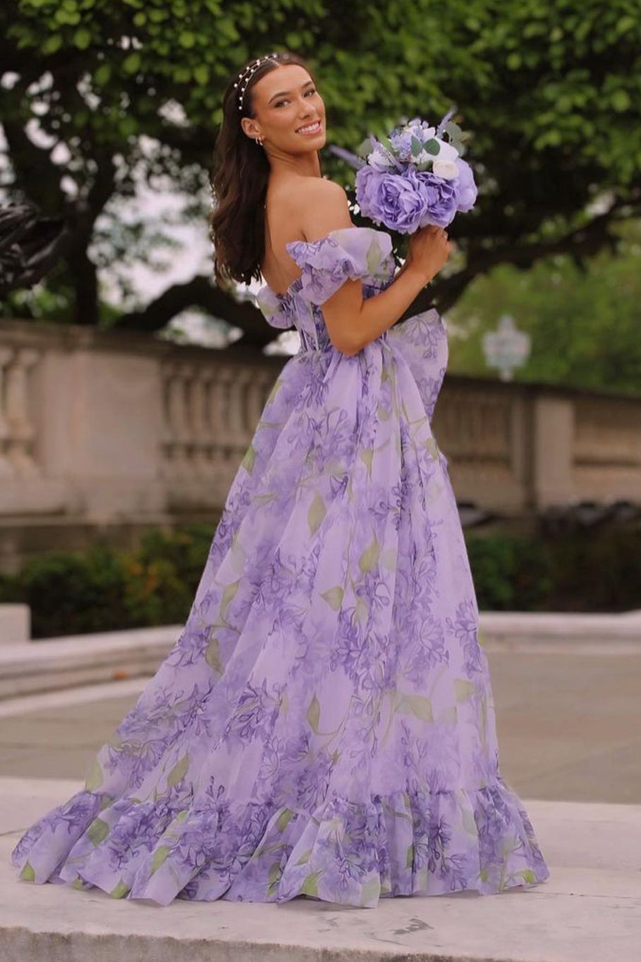 Kay | Vestido de fiesta floral sin tirantes, corte A y mangas desmontables