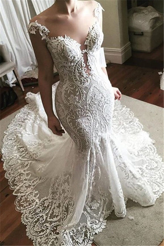 Meerjungfrau-Brautkleid aus Spitze, glamouröse Brautmode aus transparentem Tüll mit Knöpfen