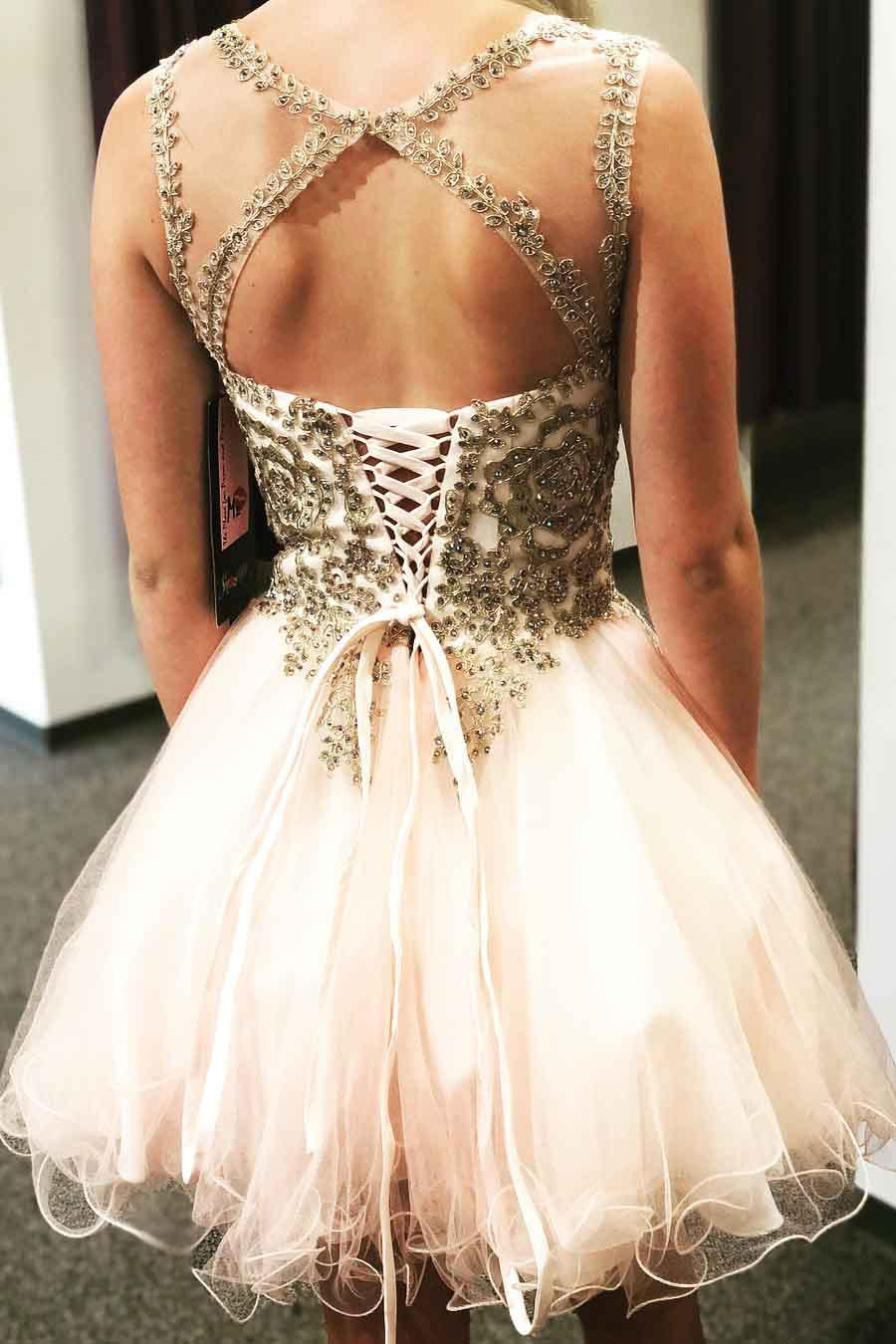 Kurzes Ballkleid mit Perlenbesatz und gekreuztem Rücken, PD306