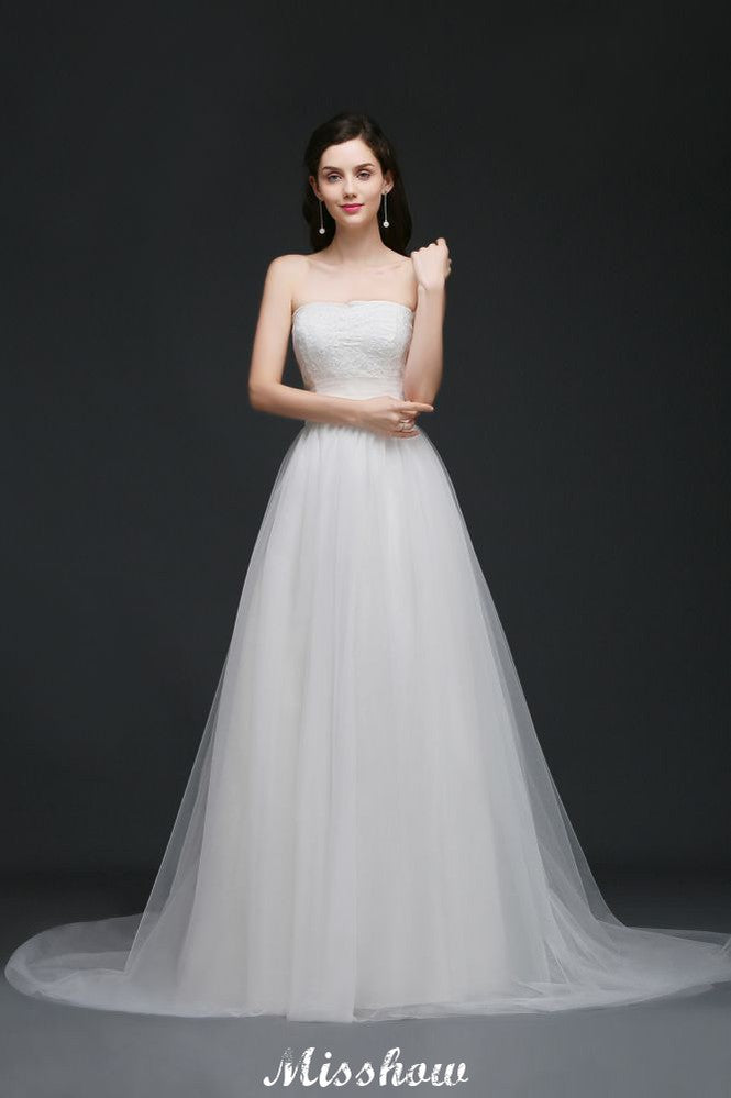 Vestido de novia de tul blanco con encaje y corte en A sin tirantes