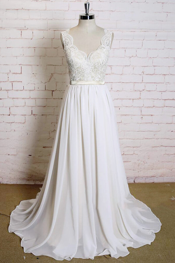 Vestido de novia largo de gasa con escote en V y encaje