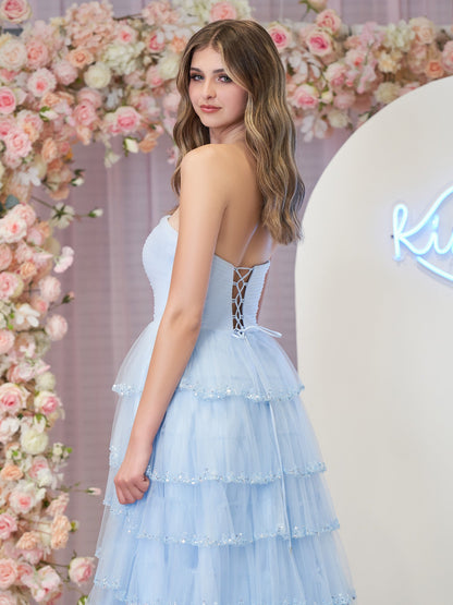 Braelyn | Hellblaues trägerloses Ballkleid aus mehrlagigem Tüll mit Pailletten