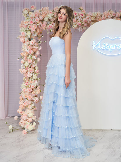 Braelyn | Hellblaues trägerloses Ballkleid aus mehrlagigem Tüll mit Pailletten
