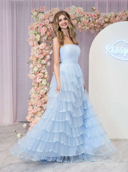 Braelyn | Hellblaues trägerloses Ballkleid aus mehrlagigem Tüll mit Pailletten