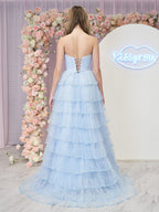 Braelyn | Hellblaues trägerloses Ballkleid aus mehrlagigem Tüll mit Pailletten