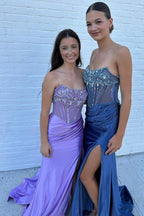 Lila | Vestido de fiesta de satén con cuentas y corte sirena sin tirantes y abertura