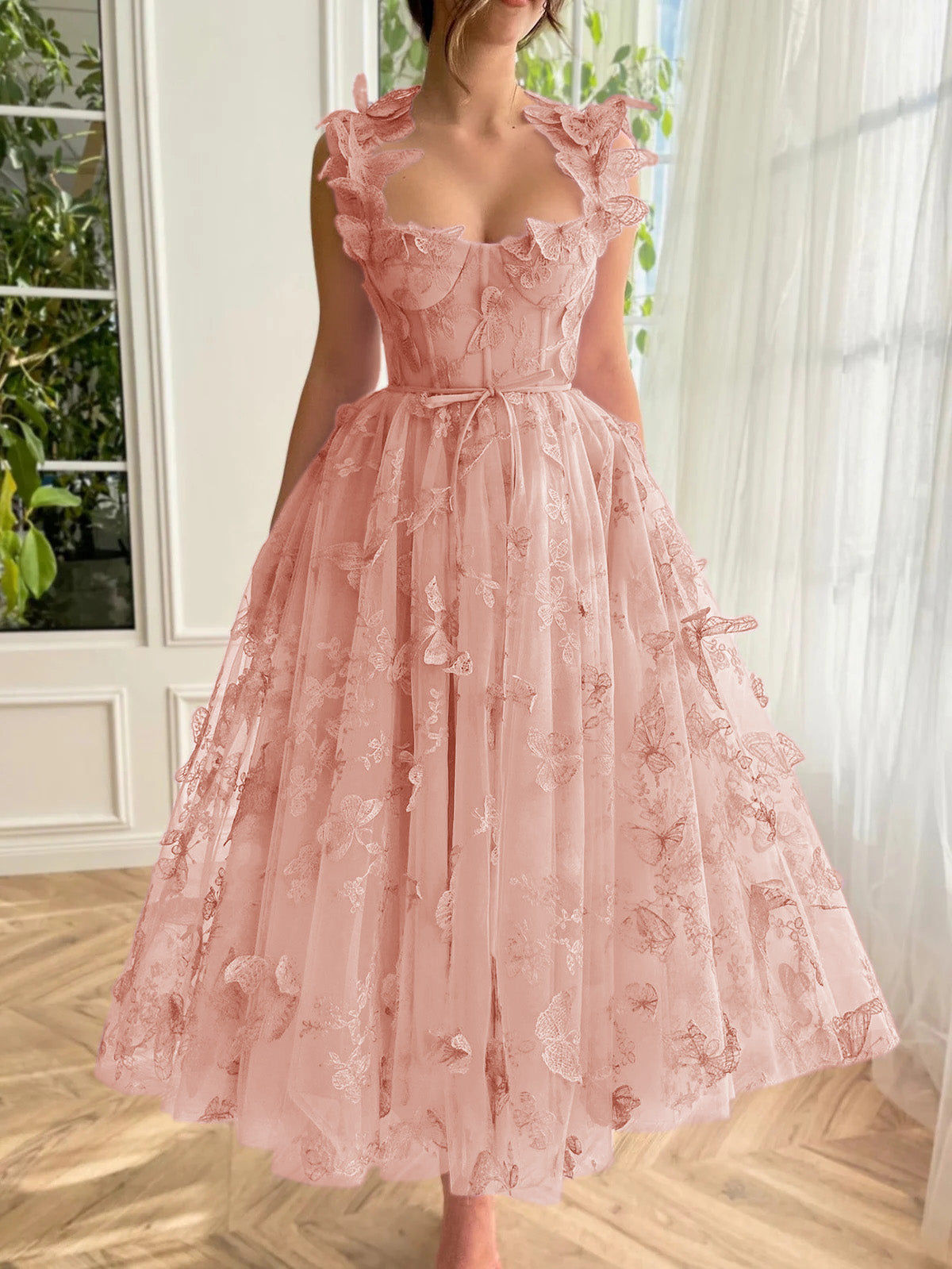 Leah | Vestido de fiesta midi de tul Aline con mariposas 3D