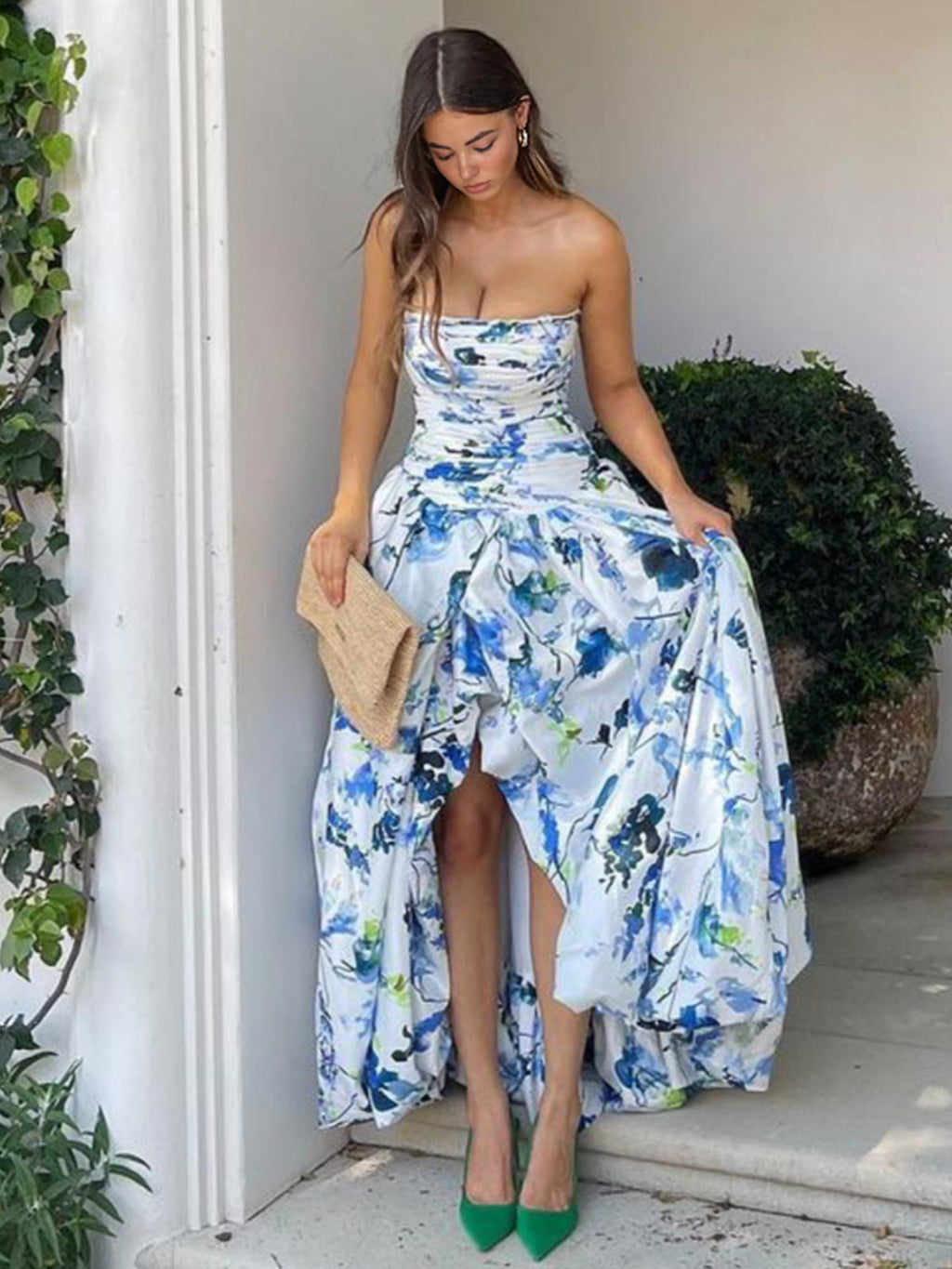 Little | Vestido de fiesta largo sin tirantes, estampado azul, corte A