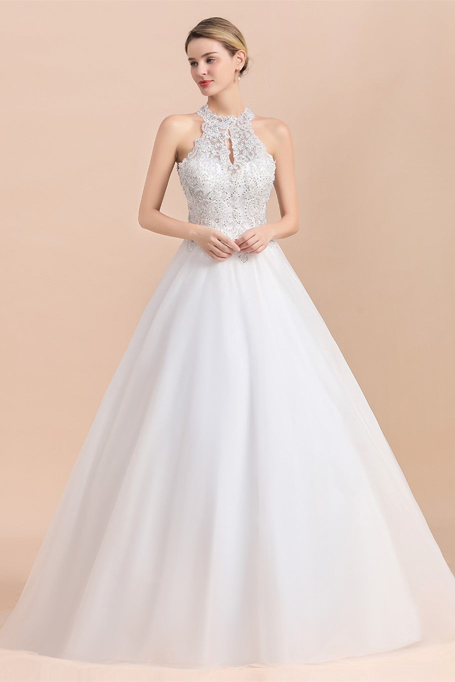 Vestido de novia largo de corte A con cuello halter, apliques de encaje y lentejuelas, sin mangas