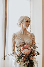 Langes A-Linien-Brautkleid mit offenem Rücken, Chiffon-Applikationen und Spitze und Ärmeln