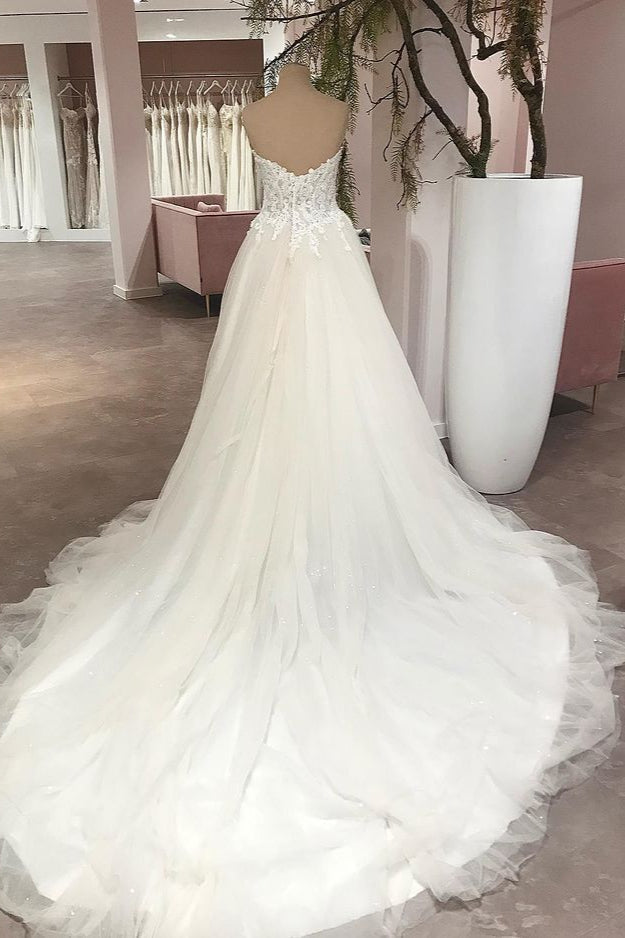 Langes A-Linien-Brautkleid mit Herzausschnitt und rückenfreiem Tüll und Spitze