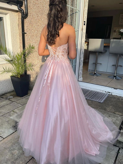 Vestido de fiesta largo de tul con escote en forma de A y encaje rosa