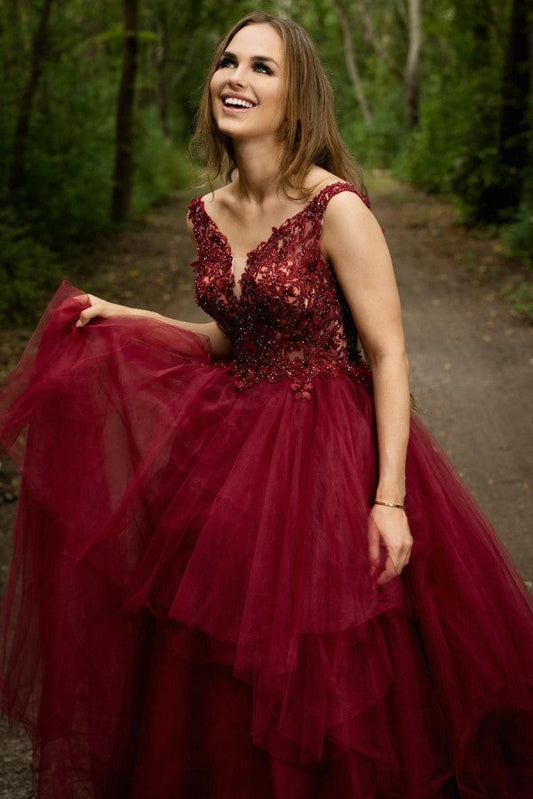 Langes, rückenfreies Ballkleid aus Tüll in A-Linie mit V-Ausschnitt, Spitzenapplikationen