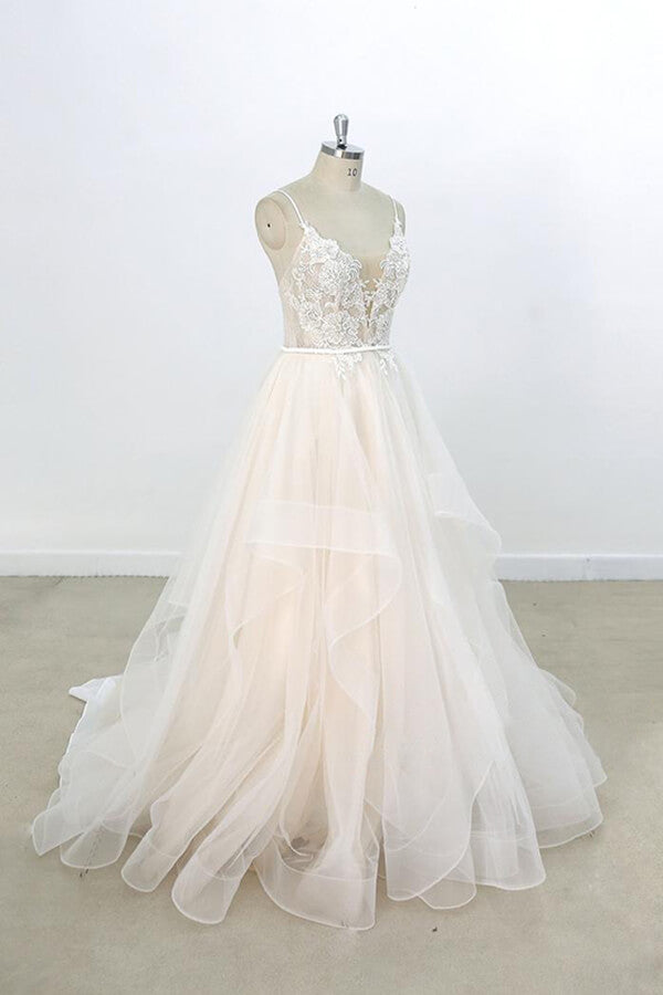 Vestido de novia largo de tul con encaje y apliques de escote en V y corte A