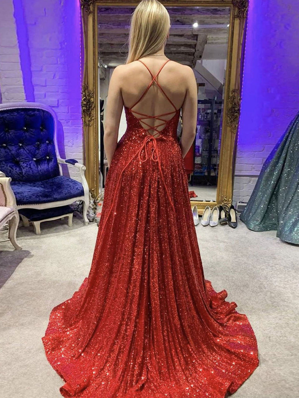 Vestido de fiesta largo en forma de A con escote en V, lentejuelas, espalda descubierta y abertura en color burdeos, vestidos formales de noche para graduación.