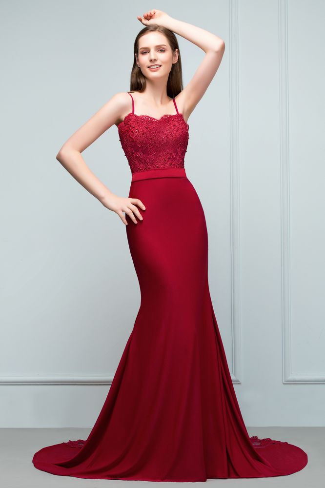 Vestidos de fiesta largos color burdeos con escote en forma de corazón, corte sirena y apliques de cuentas