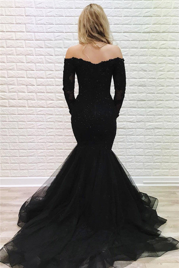 Langes, schulterfreies Ballkleid aus Spitze im Meerjungfrauenstil mit Ärmeln