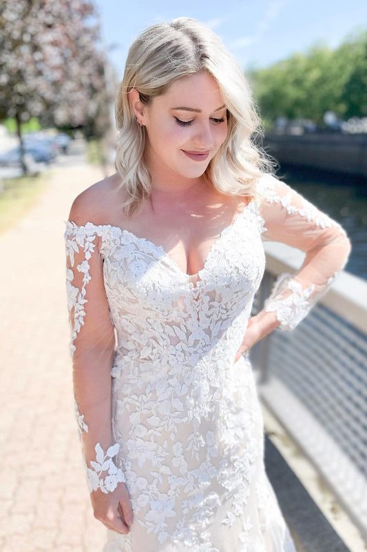 Long Mermaid Off-the-Shoulder Sweetheart Appliques Lace Wedding Dress with Sleeves