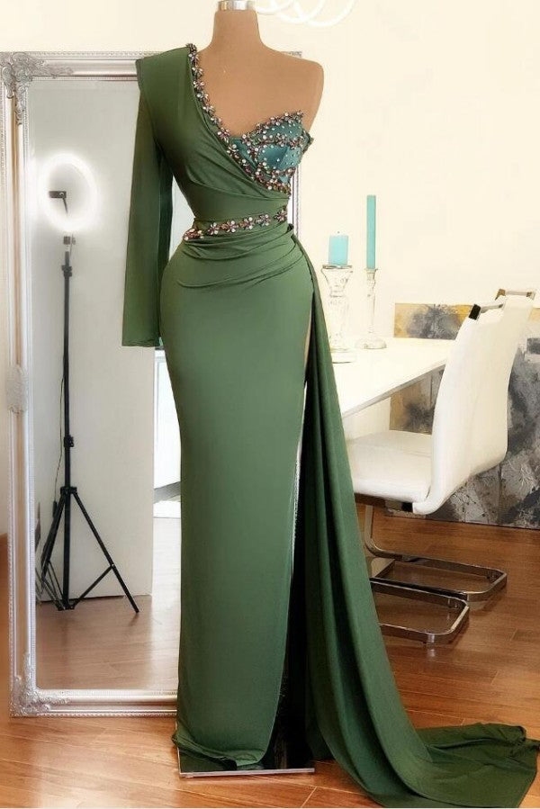 Vestido de fiesta largo de sirena con un hombro al descubierto y abertura frontal con mangas