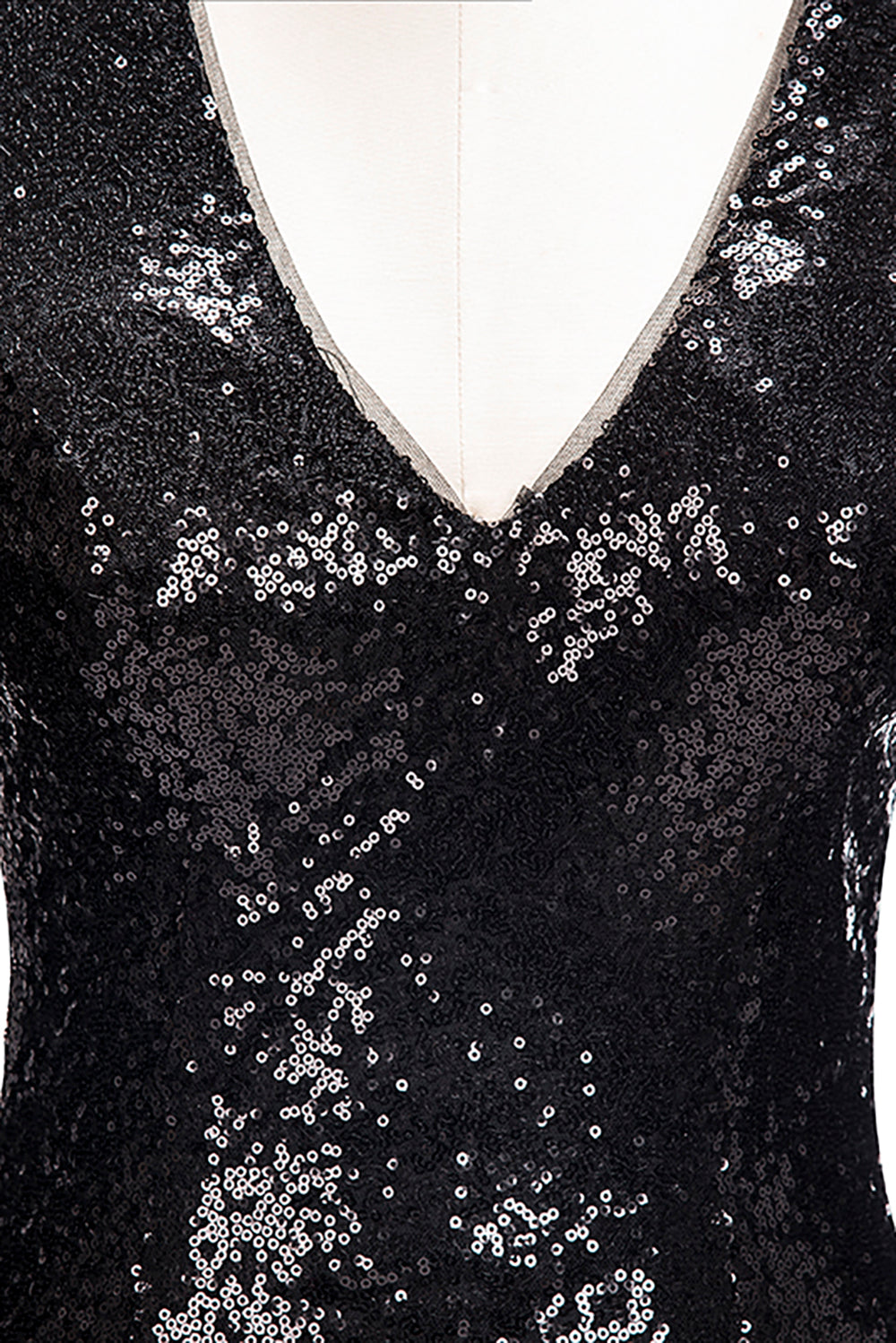 Langes Meerjungfrau-Ballkleid mit V-Ausschnitt und schwarzen Pailletten und Ärmeln