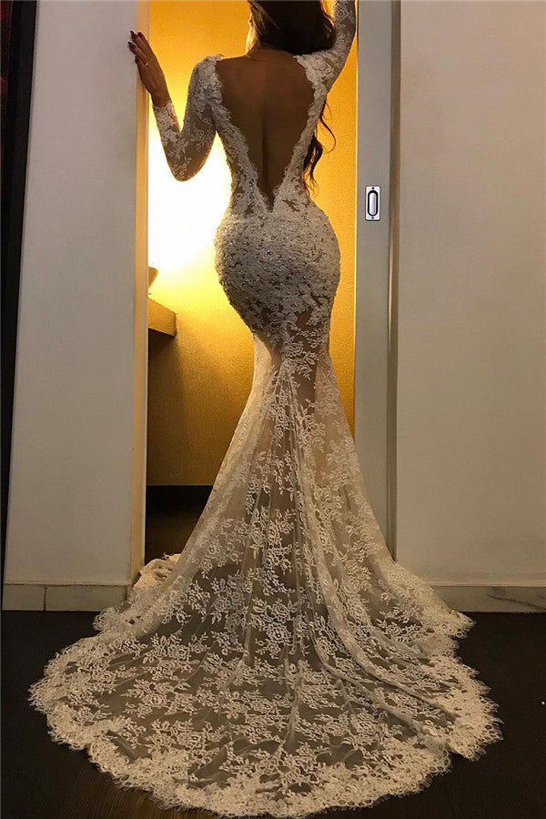 Langes weißes Ballkleid aus Tüllspitze im Meerjungfrau-Stil mit V-Ausschnitt und Schlitz