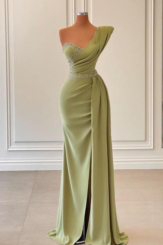 Langes Meerjungfrau-Ballkleid mit einer Schulter und Rüschen