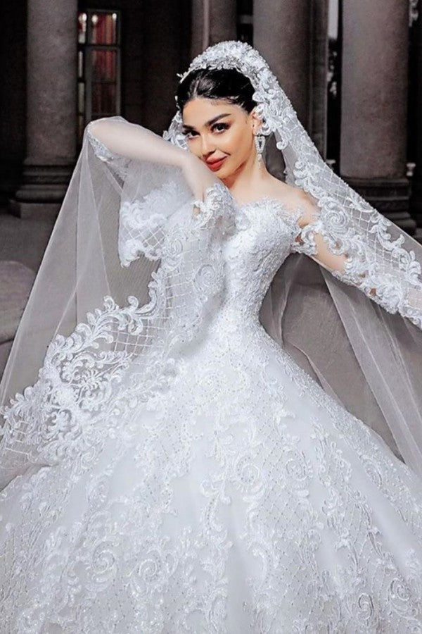 Vestido de novia largo de princesa con tul, cuentas, apliques de encaje y mangas